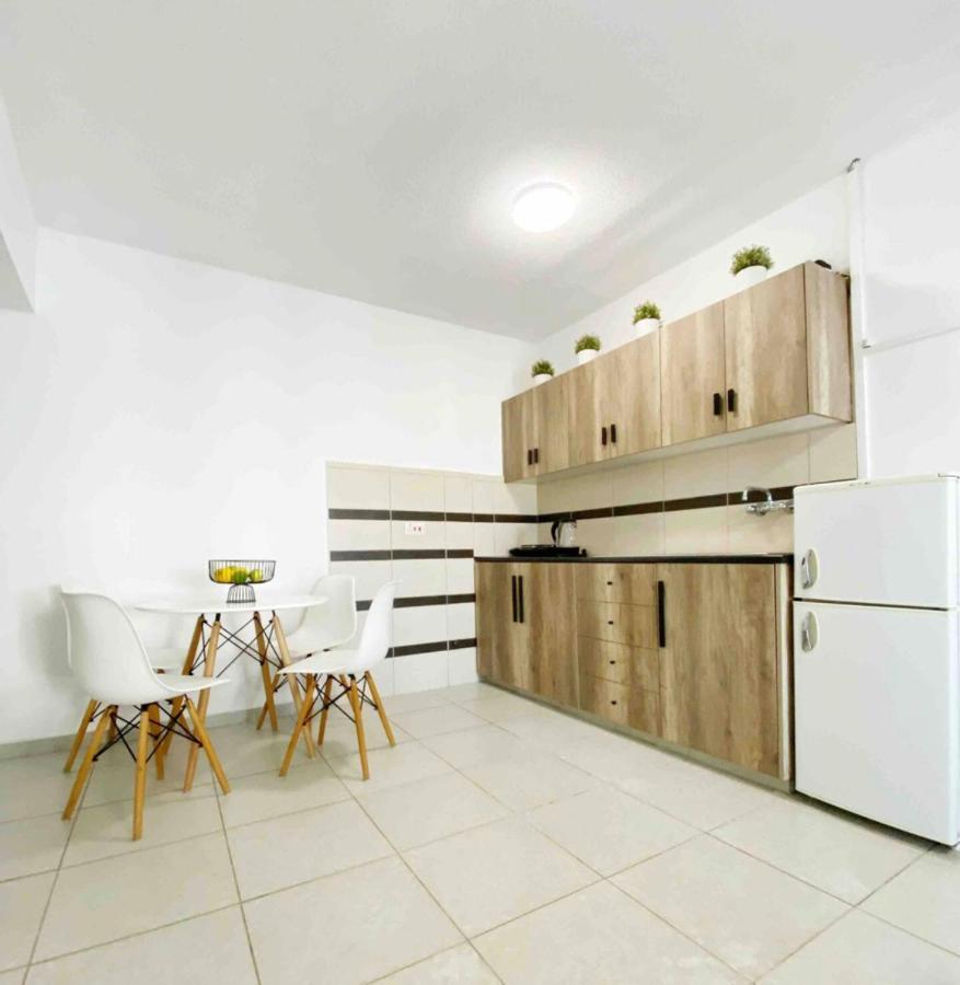 Apartamento Flat In The Heart Of Ayia Napa/Центр Айя Напы Exterior foto