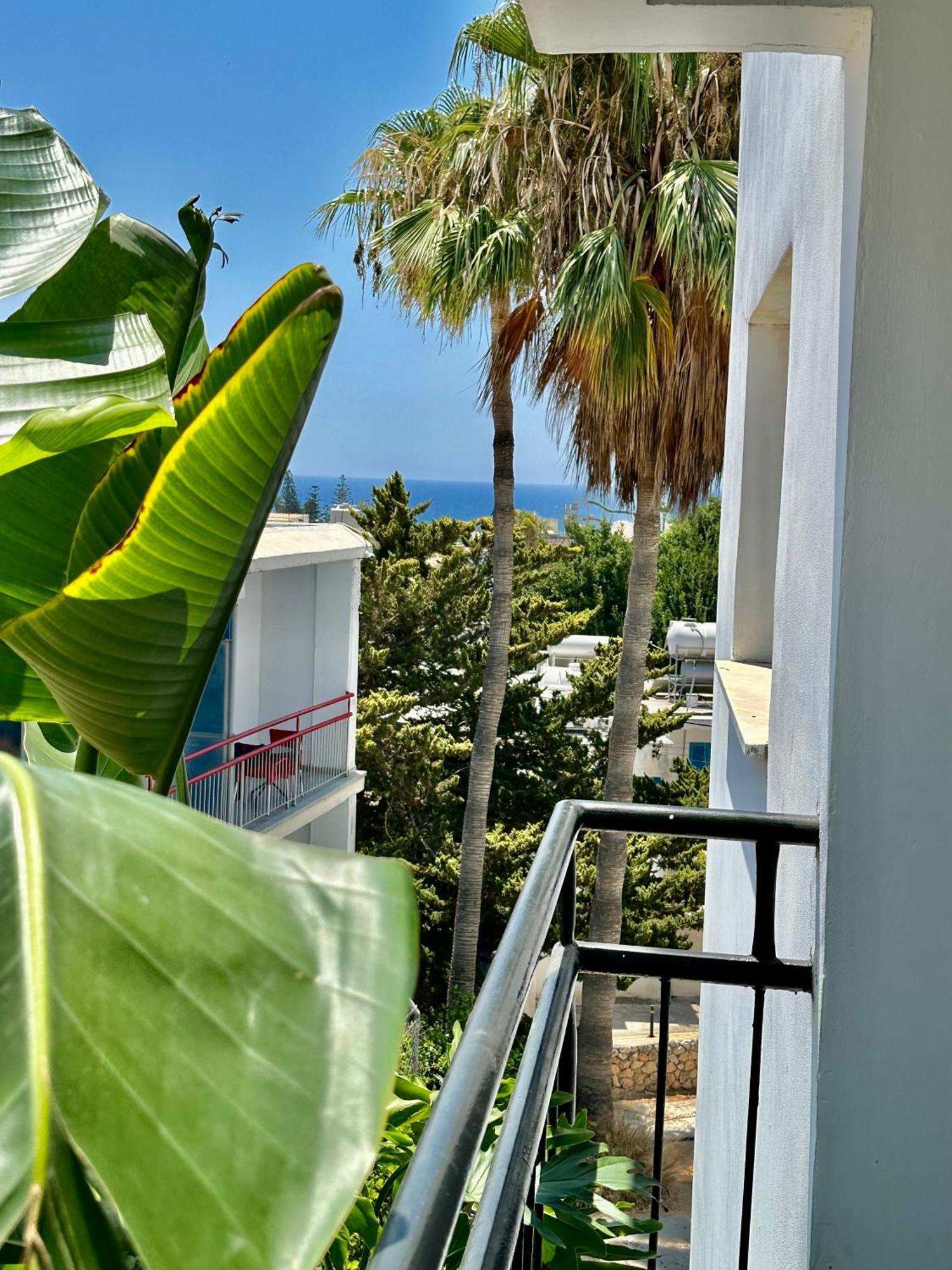 Apartamento Flat In The Heart Of Ayia Napa/Центр Айя Напы Exterior foto