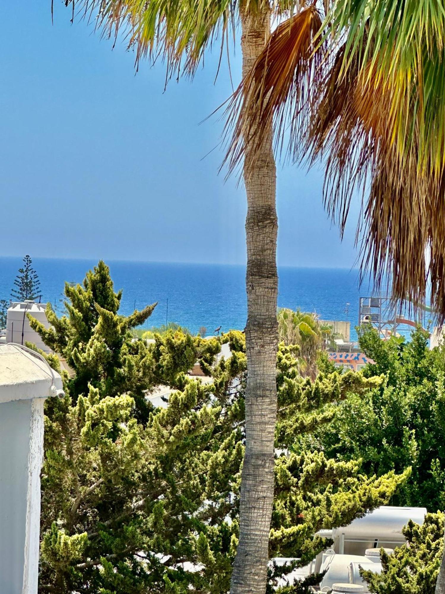 Apartamento Flat In The Heart Of Ayia Napa/Центр Айя Напы Exterior foto